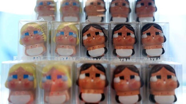 Caramel milk chocolate Crybaby desserts are displayed at Pop Mart's first international bakery during their media day at Resorts World Sentosa in Singapore July 29, 2026. REUTERS/Edgar Su
