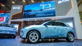 PT JIO DIstribusi Indonesia mengumumkan harga BAIC T1 Rp373 juta untuk 1.000 konsumen pertama di pameran GIIAS 2026 berlangsung di ICE BSD City, Tangerang.