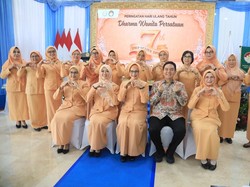 DWP Setjen DPD RI Ajak Perempuan Cerdas & Berdaya Hadapi Era Digital
