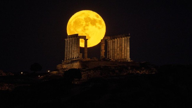 Fenomena Buck Moon hiasi langit Eropa hingga Afrika