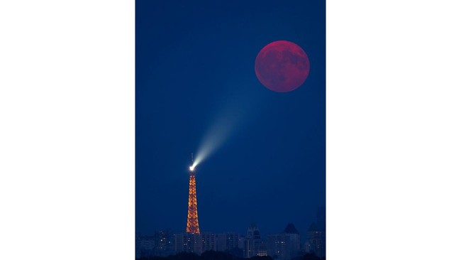 Fenomena Buck Moon hiasi langit Eropa hingga Afrika