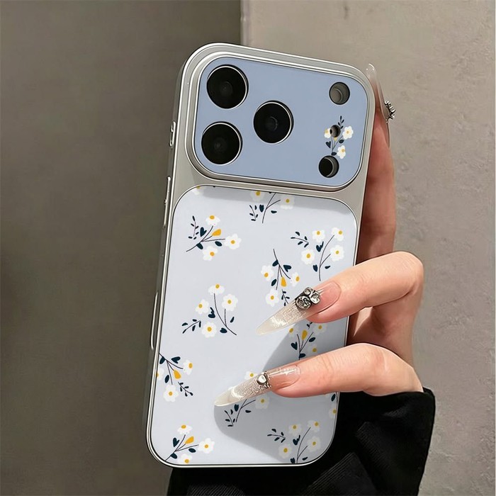 Pemilik casing HP bunga adalah sosok yang hangat, menawan, dan ramah, namun juga sensitif dan emosional. Kamu juga ceria, menyenangkan, dan sosok yang romantis.
