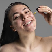 Menurut Dokter, Ini 8 Kandungan Skincare yang Sebaiknya Dihindari saat Kulit Iritasi