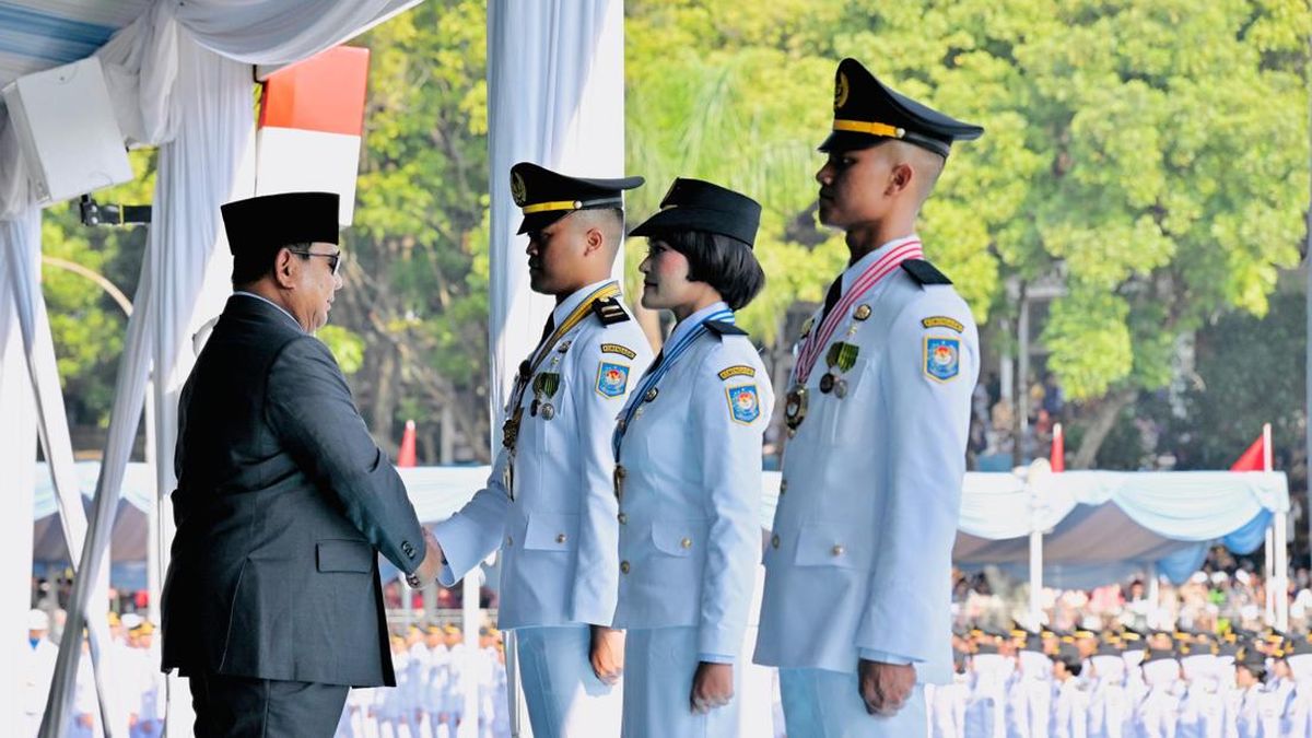 Kisah Aji Bayu, Anak Buruh Bangunan Peraih Kartika Astha Brata