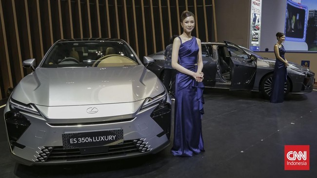Lexus ES 350h dan Lexus ES 350e