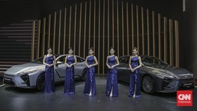 Lexus ES 350h dan Lexus ES 350e