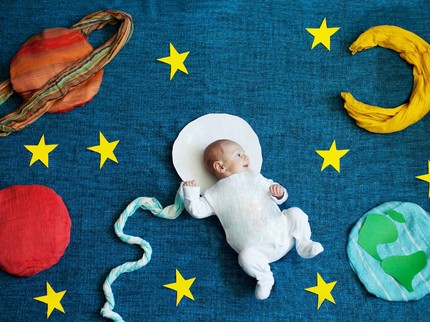 150 Nama Bayi Terinspirasi Planet dan Artinya untuk Anak Laki-laki dan Perempuan