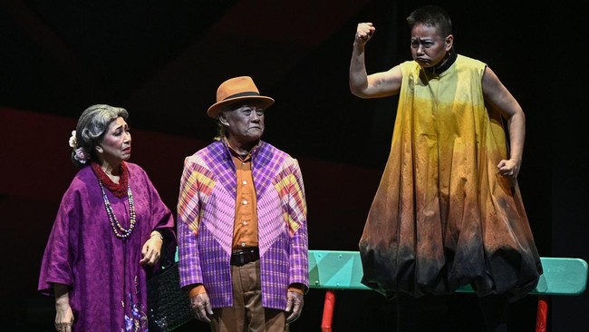 Pementasan Teater Koma bertajuk Rumah Sakit Jiwa