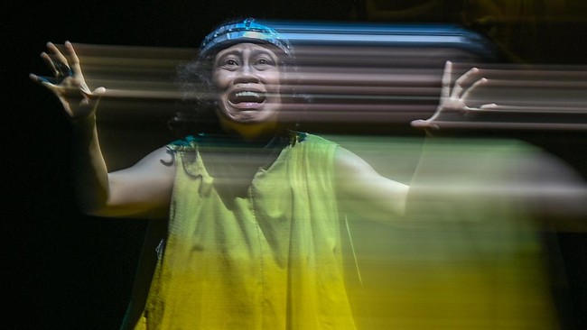 Pementasan Teater Koma bertajuk Rumah Sakit Jiwa