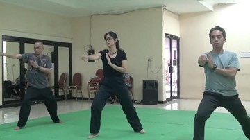 Sorotan Dunia Olahraga CNN Sport : Prisia dan Fauzi di Tim PB IPSI Mantapkan Latihan demi Laga di Vietnam
