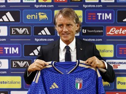 Latih Italia Lagi, Mancini Bertekad Tambah Trofi