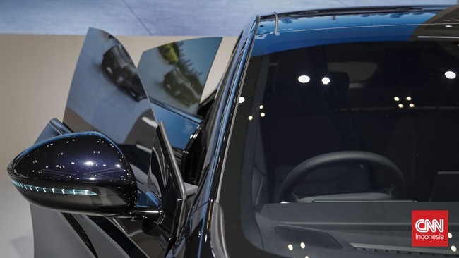 XPeng G6 Pro dan XPeng New X9 dihadirkan pada ajang Gaikindo Indonesia International Auto Show (GIIAS) 2026 di Indonesia Convention Exhibition (ICE) BSD, Serpong, Kabupaten Tangerang, Banten, Rabu (29/7/2026). CNN Indonesia/Adhi Wicaksono.