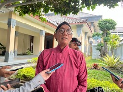 Ternyata Pelang Jalan Malioboro Sebetulnya Cuma Satu, yang Lain Ilegal!