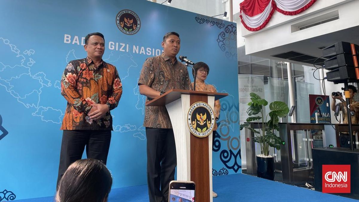 Pegawai yang Terciduk Bos BGN Main HP di Rapat Batal Dipindah ke Papua
