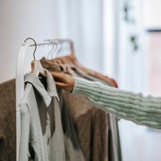 Biar Nggak Menyesal, Pertimbangkan 5 Hal Ini Sebelum Menjual Preloved!