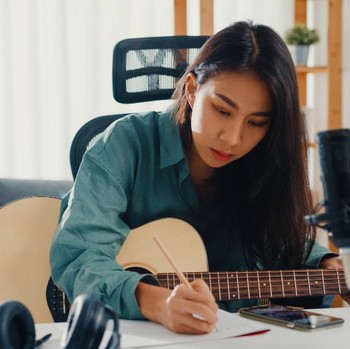 Merasa Lelah dengan Rutinitas? Coba Lakukan 6 Hobi Ini!