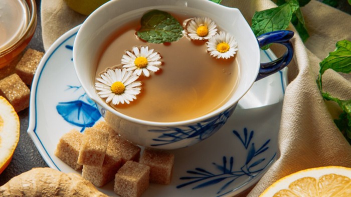 6 Manfaat Teh Chamomile untuk Kesehatan, Bantu Tidur Lebih Nyenyak hingga Kontrol Gula Darah
