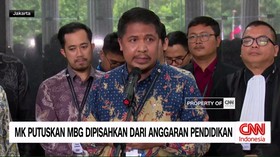 Mahkamah Konstitusi telah memutuskan anggaran Program Makan Bergizi Gratis (MBG) harus dipisahkan dari anggaran pendidikan dalam Anggaran Pendapatan dan Belanja Negara (APBN).
Keputusan ini dibacakan pada sidang putusan Mahkamah Konstitusi, Kamis si