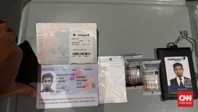 Pilot maskapai asing asal Malaysia, Mohd Saufi bin Othman (MSO) ditangkap tim gabungan Bareskrim Polri dan Bea Cukai Bandara Soekarno-Hatta usai kedapatan membawa narkotika jenis sabu dan ekstasi.