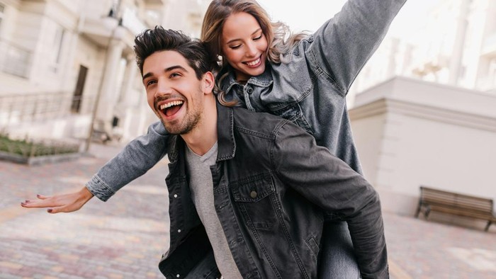Platonic Relationship: Pengertian, Ciri, dan Perbedaan dengan Hubungan Romantis