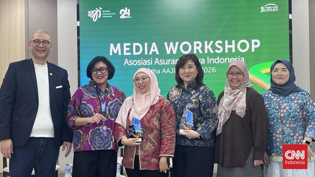 Asosiasi Asuransi Jiwa Indonesia (AAJI) mengungkapkan masyarakat maupun investor tidak bisa lagi menggunakan besaran premi sebagai acuan utama dalam membaca laporan keuangan perusahaan asuransi setelah penerapan Pernyataan Standar Akuntansi Keuangan 