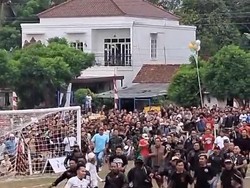 Wasit Tarkam di Purbalingga Dikeroyok Suporter hingga Dibawa ke RS