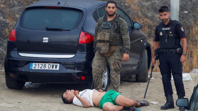 Israel Diduga Dalangi Migran Maroko Serbu Ceuta Spanyol