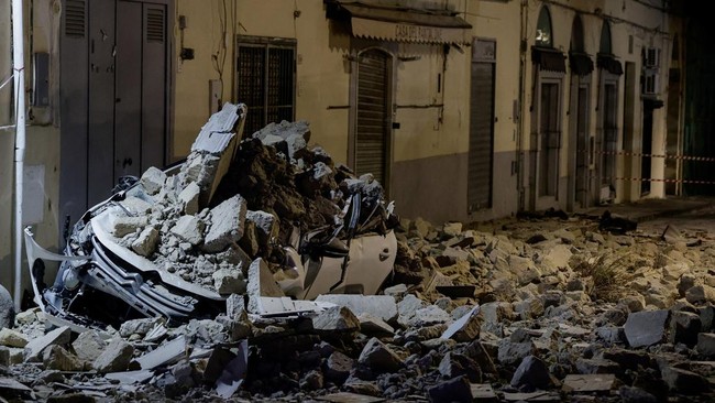 Italia Diguncang Gempa Terkuat dalam 40 Tahun Terakhir