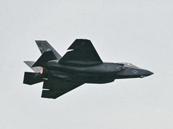 Jet Tempur Siluman AS Jatuh di Dekat Pangkalan California, Pilot Selamat