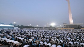 Suasana acara Doa dan Zikir Kebangsaan di Monas, Jakpus. (Muchlis Jr/Biro Pers, Media, dan Informasi Setpres)