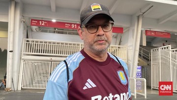 Berita Panas dari Dunia Sport CNN : Suporter Fanatik Aston Villa Lintas Benua Tumpah di GBK