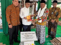 Pesan Zulhas Saat Sambangi Pondok Buntet Pesantren Cirebon
