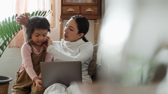 3 Kalimat Diucap Orang Tua yang Membentuk Mental Tangguh Anak Menurut Pakar