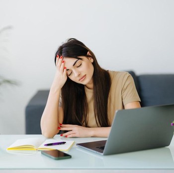 3 Kebiasaan yang Menguras Energi Tanpa Disadari