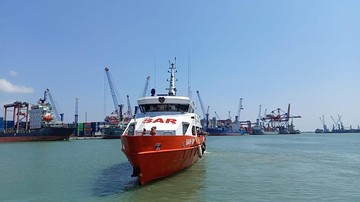 Indonesian Passenger Ship Catches Fire, 250 Evacuated