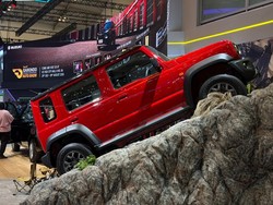 Jangan Salah, Suzuki Jimny 5-Door Ternyata Ramah Buat Kaum Hawa!