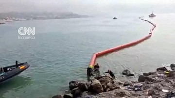 Spanyol Pasang Penghalang Apung Usai Serbuan Imigran Maroko