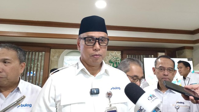 Ikuti Jejak Pertamina, Bulog Ingin Berlakukan Beras Satu Harga