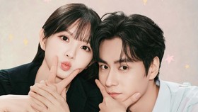 Tian Xiwei dan Hu Yitian dalam drama China Genius Girlfriend (2026).