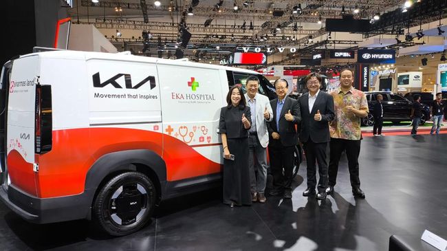 Eka Hospital, Sinar Mas Land, dan Hyundai Motor Group berkolaborasi menghadirkan layanan Medical Check-Up (MCU) Mobile di ajang Gaikindo Indonesia International Auto Show (GIIAS) 2026. Mengusung konsep “Healthcare on the Move”, kolaborasi lintas