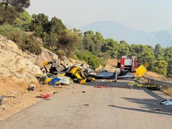 Video: Dua Helikopter Pemadam Tabrakan saat Jinakkan Kebakaran Hutan Yunani