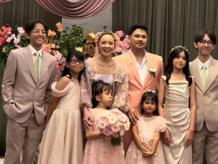 Potret Bahagia Pernikahan Joanna Alexandra, Momen Bersama Keempat Anak Bikin Haru