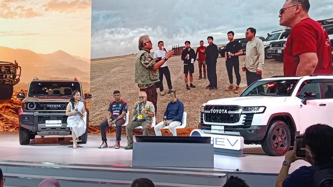 SUV ikonis Toyota Land Cruiser telah memasuki usia 75 tahun dan terus ditempa di berbagai medan.