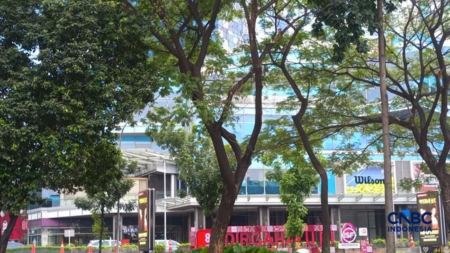 Pagar Tinggi di Mal Kota Kasablanka Jakarta Tiba-Tiba Hilang
