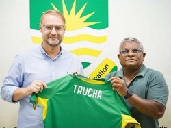Eks Pelatih PSM Tomas Trucha Kini Gabung Klub Juara Liga Maladewa Maziya SR