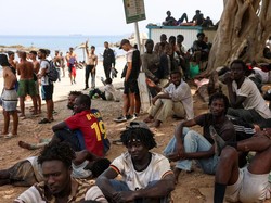 Video: Kumuhnya Pantai Ceuta Spanyol Seusai Diserbu Imigran Ilegal