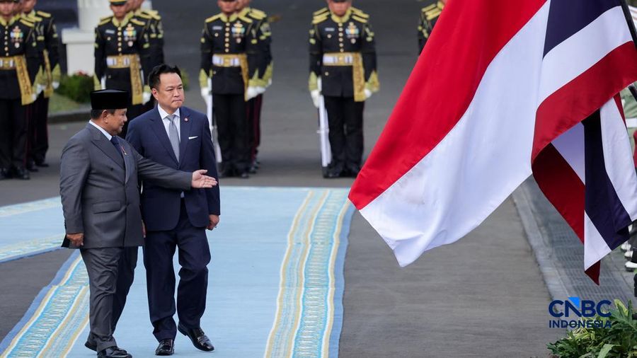 Upacara penyambutan kenegaraan kunjungan Perdana Menteri Thailand Anutin Charnvirakul digelar di Istana Merdeka, Jakarta Pusat, Senin (3/8/2026). (REUTERS/Willy Kurniawan)