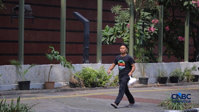 Penampakan Pagar Besi Menjulang Tinggi Kelilingi Blok M Plaza