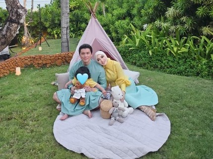 Potret Perayaan Ulang Tahun Baby R Anak Syahrini di Bali, Dapat Kado Lagu dari Ibunda