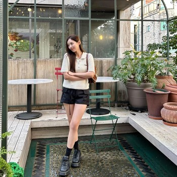 Get The Look: Comfy Style ala Chae Soo Bin